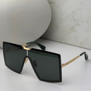 NWT Max Mara Oversized Sunglasses in Gold